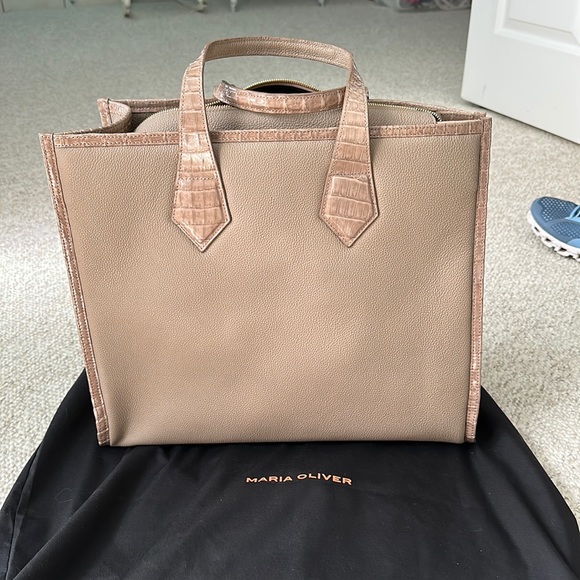 Maria Oliver tote - Picture 1 of 4